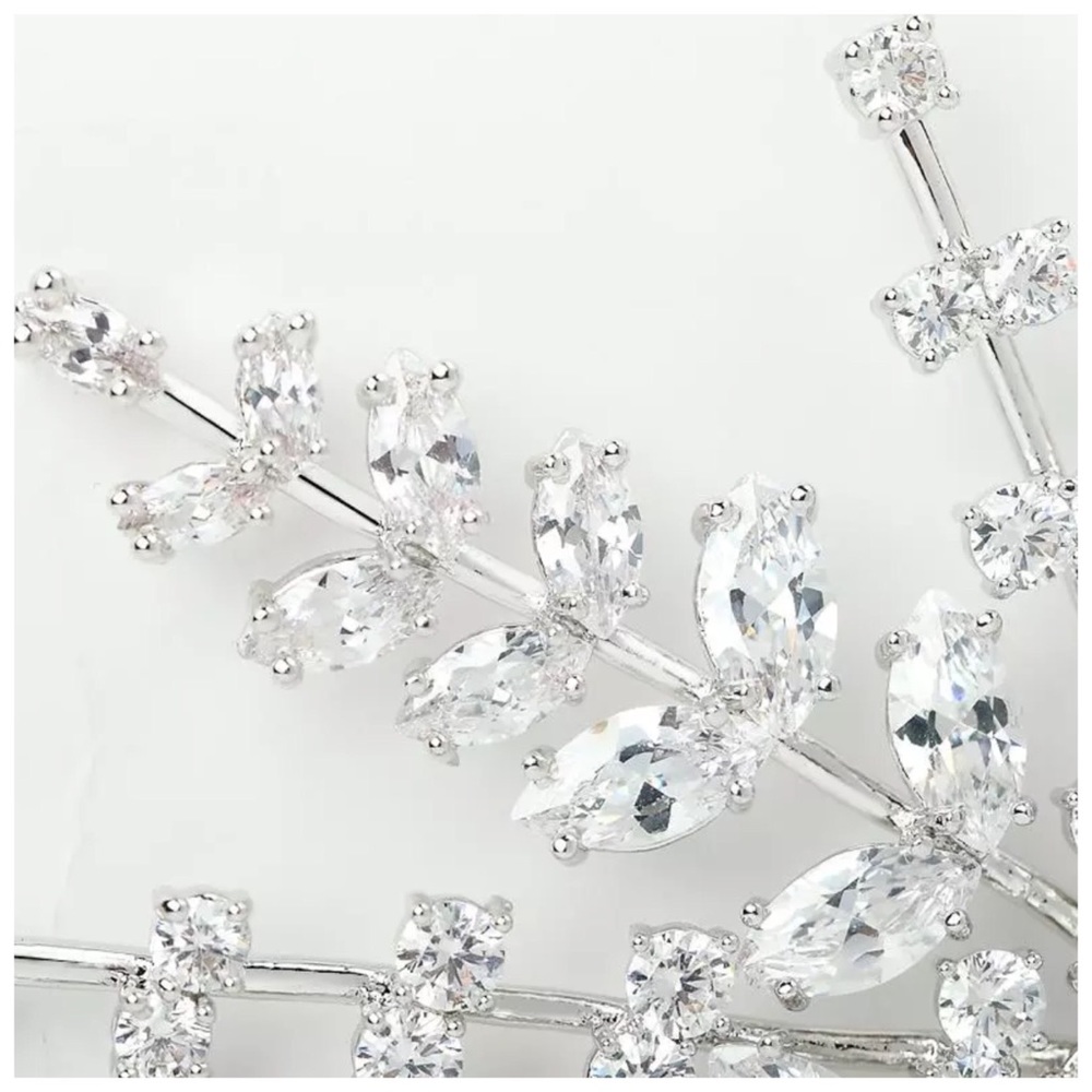 🆕 Swarovski Crystals The Oki Large Brooch S23 - Picture 4 of 6